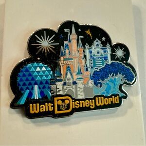 NWT. Disney Pin - Walt Disney World - Four Parks - Castle and Fireworks
